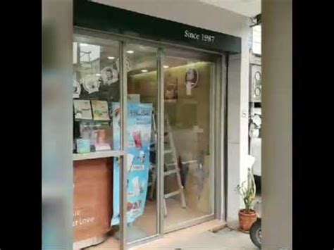 店面門框